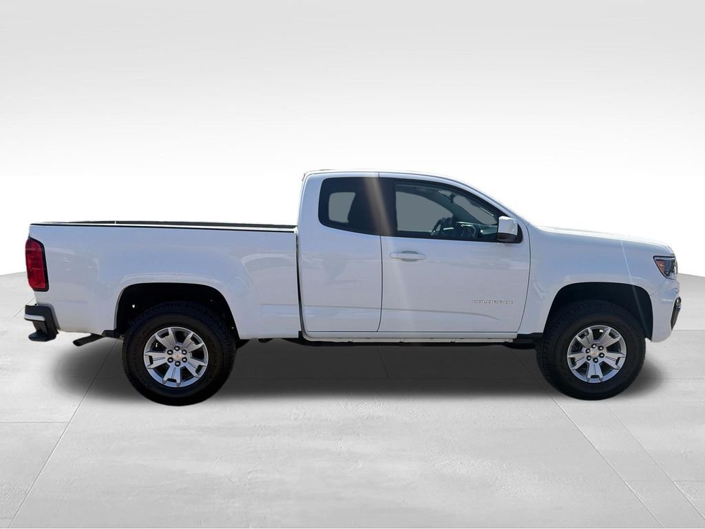 Used 2021 White Chevrolet LT image 6
