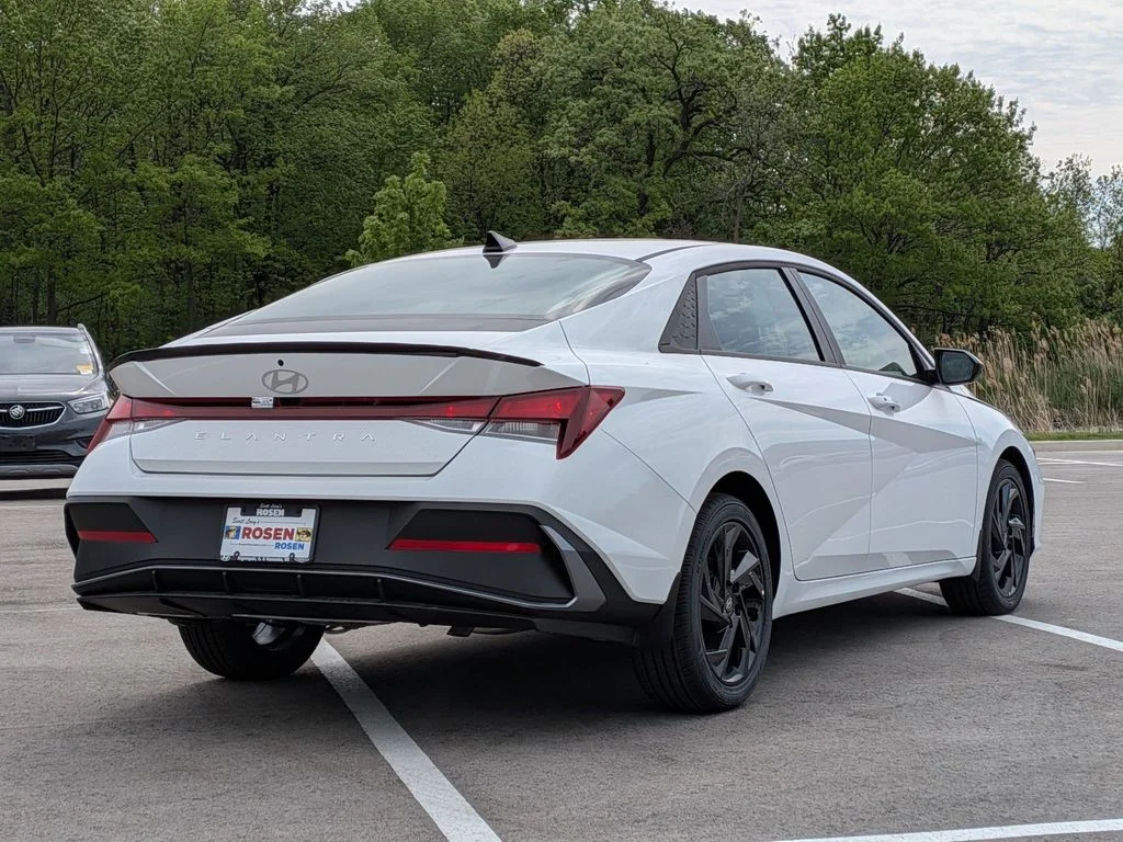 New 2026 White Hyundai SEL Sport image 7