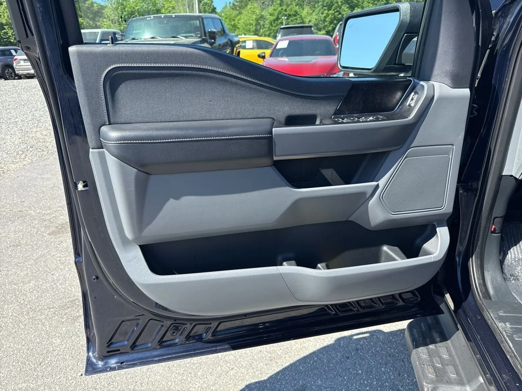 Used 2023 Blue Ford XLT image 25