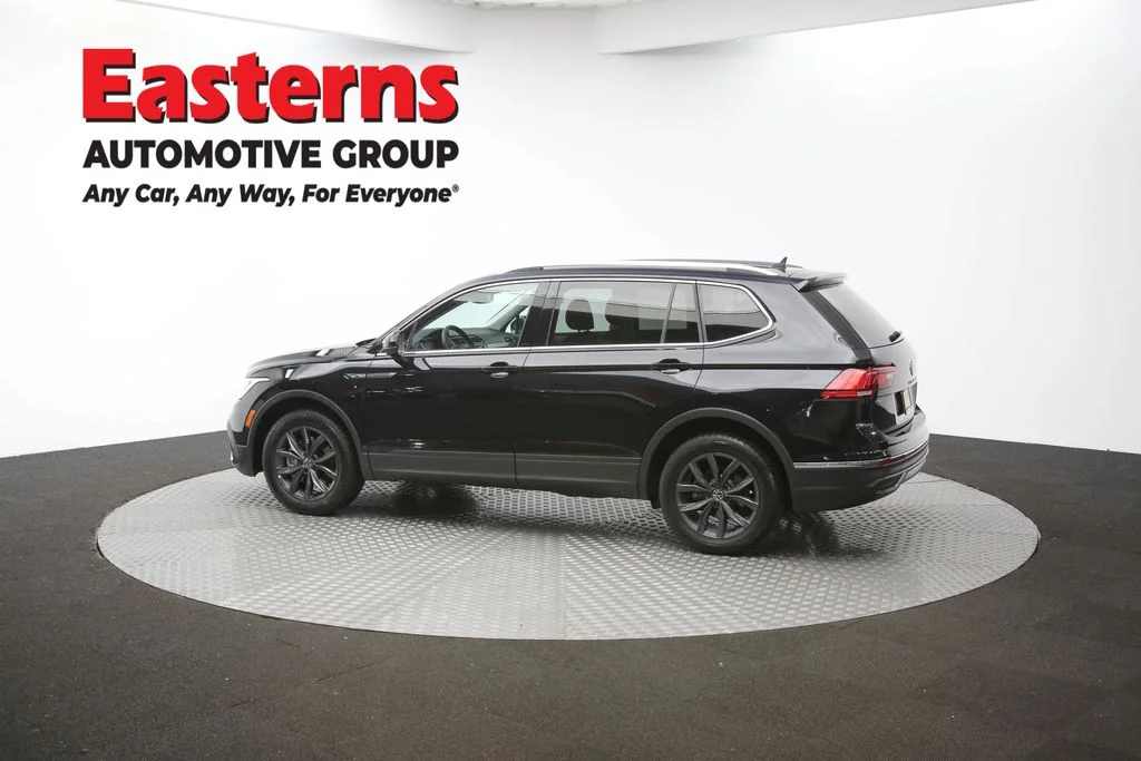 Used 2022 Black Volkswagen 2.0T SE image 60