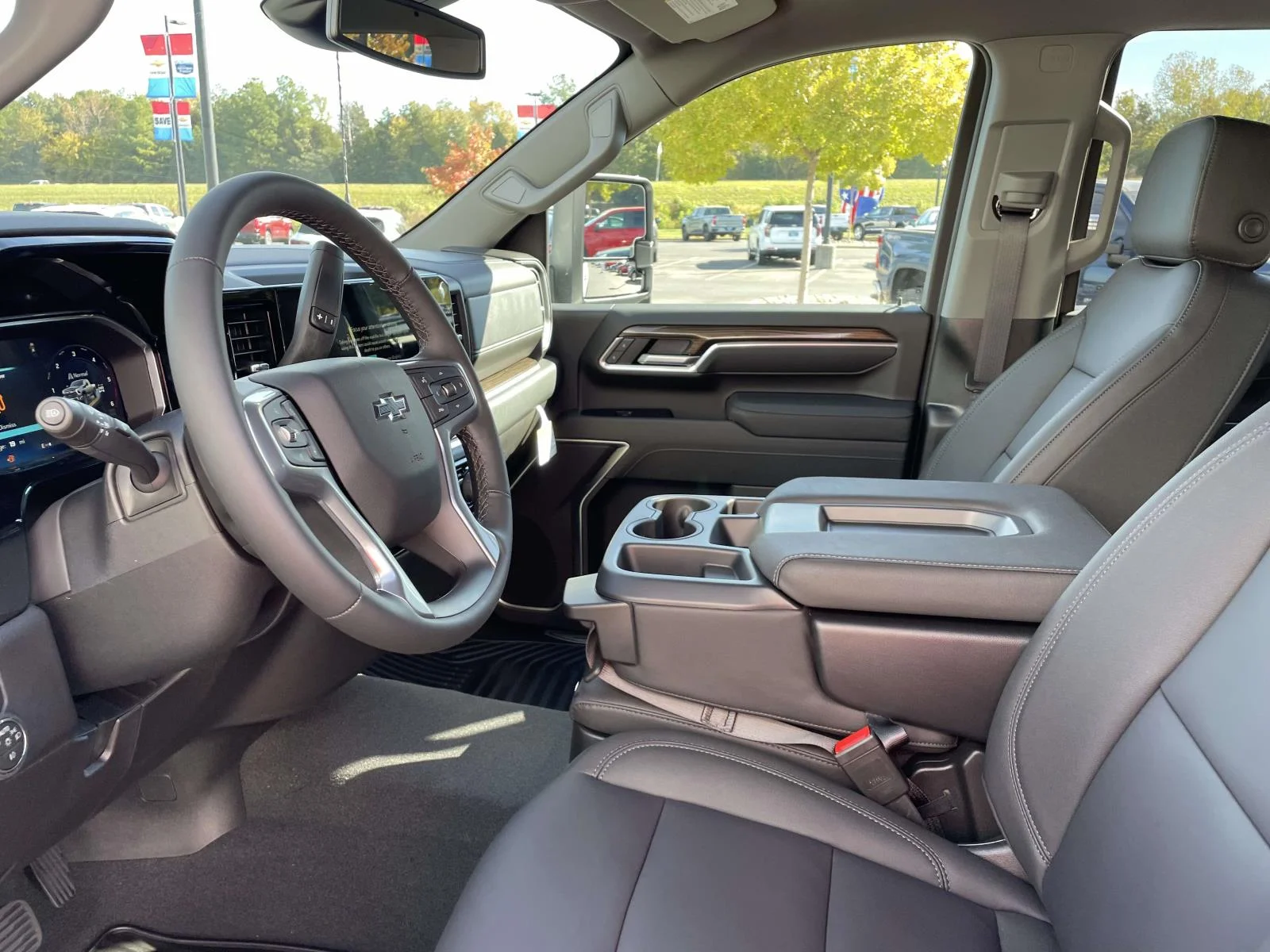 New 2026 Summit White Chevrolet LT image 17