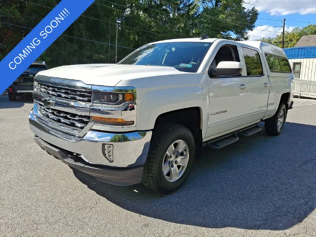 Used 2017 White Chevrolet LT image 4