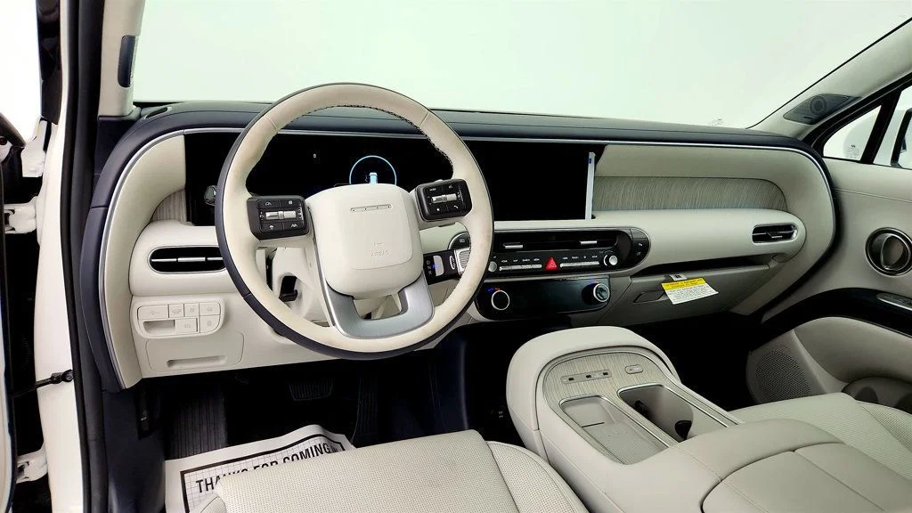 Used 2026 Creamy White Pearl Hyundai Calligraphy FWD image 13
