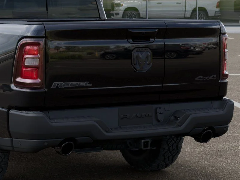 New 2026 Diamond Black Crystal Pearl-Coat Exterior Paint RAM Rebel image 14