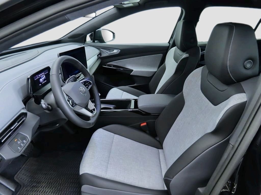New 2026 Deep Black Pearl Volkswagen Pro image 17