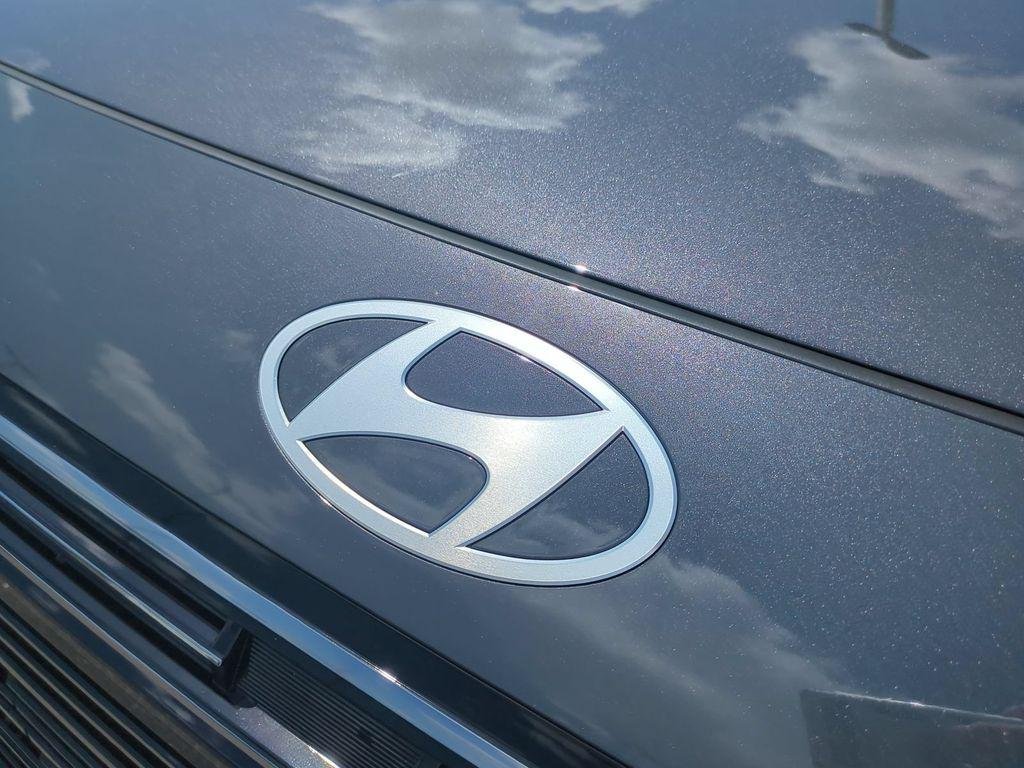 New 2026 Gray Hyundai SEL FWD image 13