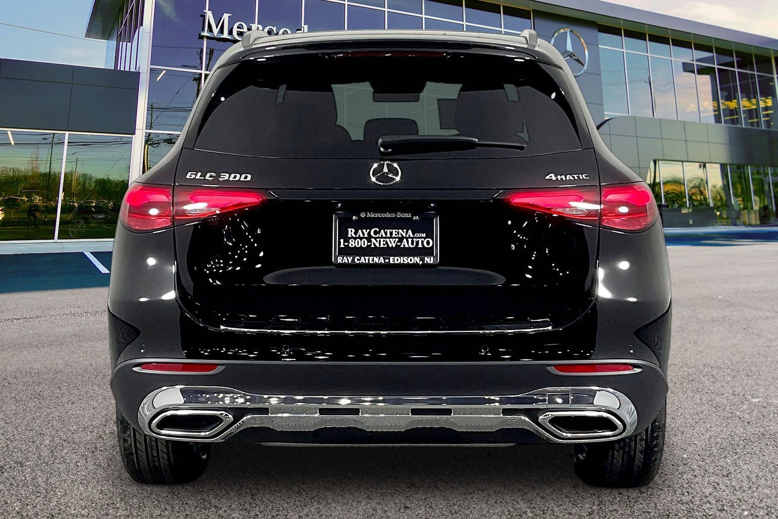 New 2026 Black Mercedes-Benz GLC 300 image 17