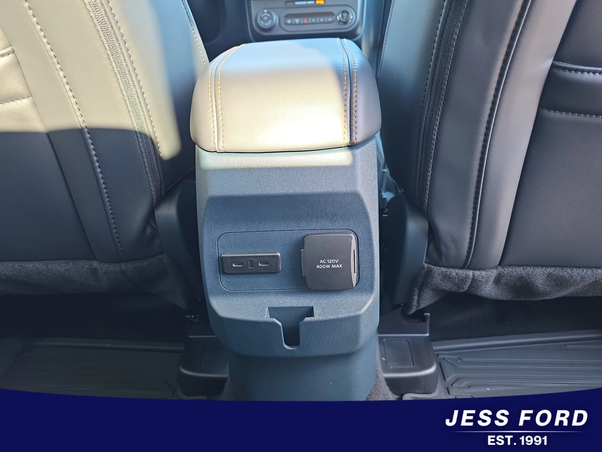 New 2026 Carbonized Gray Metallic Ford Tremor® image 13