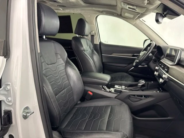Used 2022 White Kia SX image 23