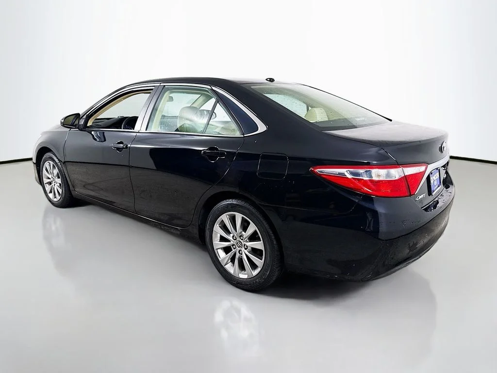 Used 2015 Attitude Black Toyota XLE image 9
