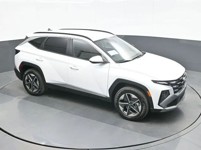 New 2026 White Hyundai SEL image 15