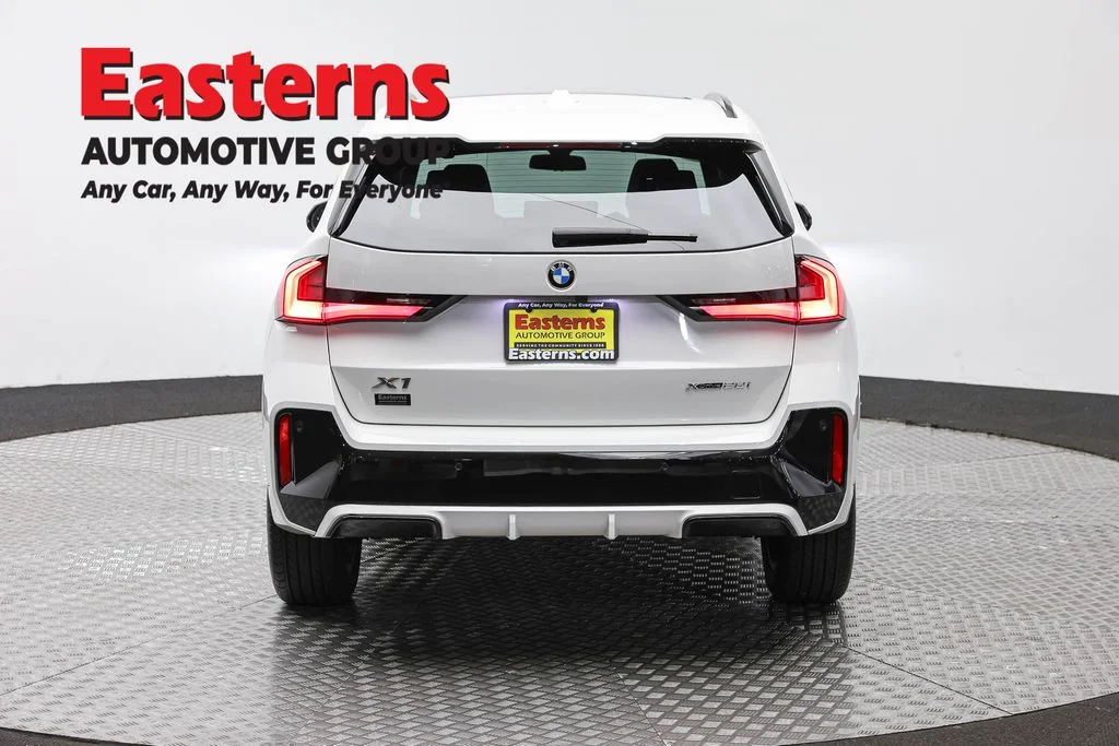 Used 2023 White BMW xDrive28i image 6