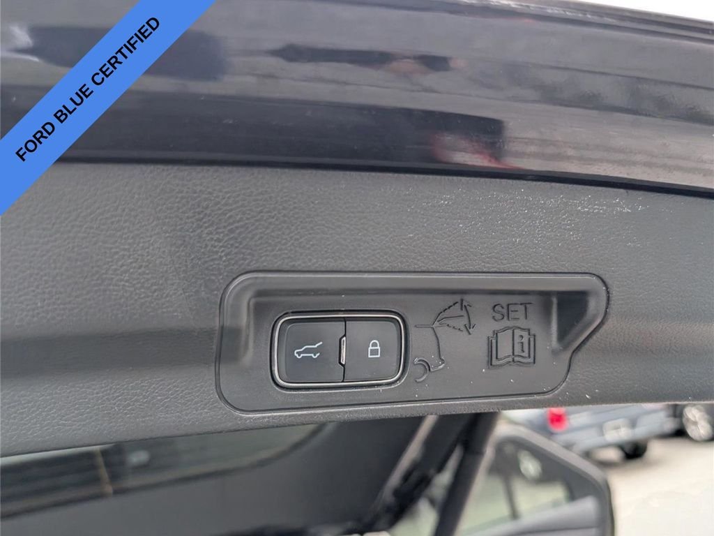 Used 2024 Black Ford XLT image 12