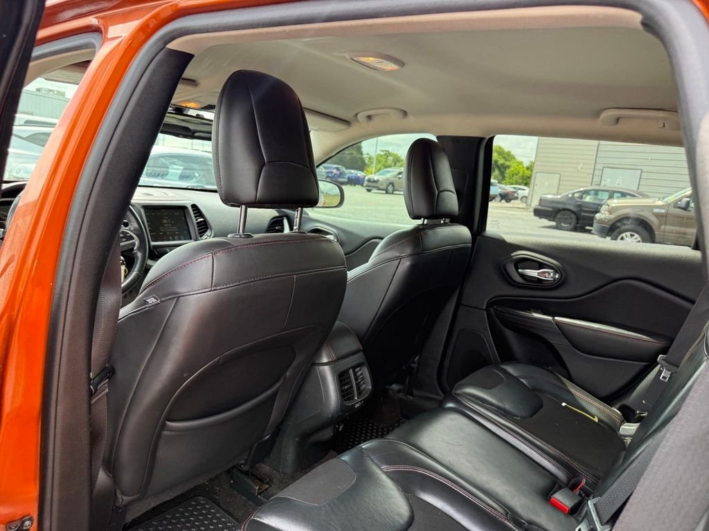 Used 2016 Orange Jeep Trailhawk image 8