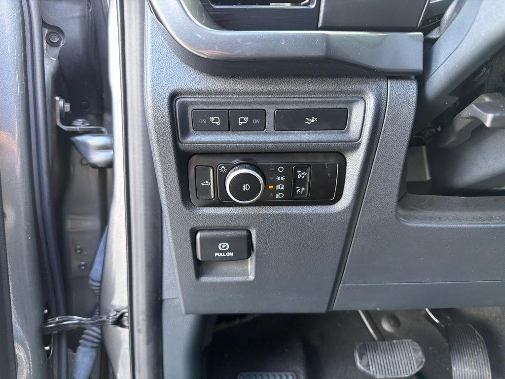 Used 2023 Gray Metallic Ford XLT image 15