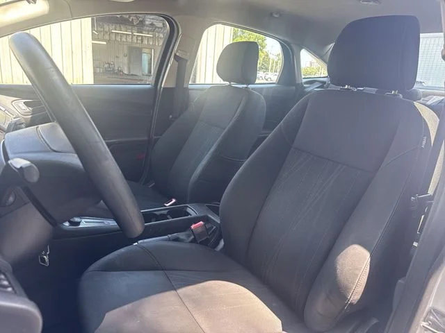 Used 2018 White Ford S image 14