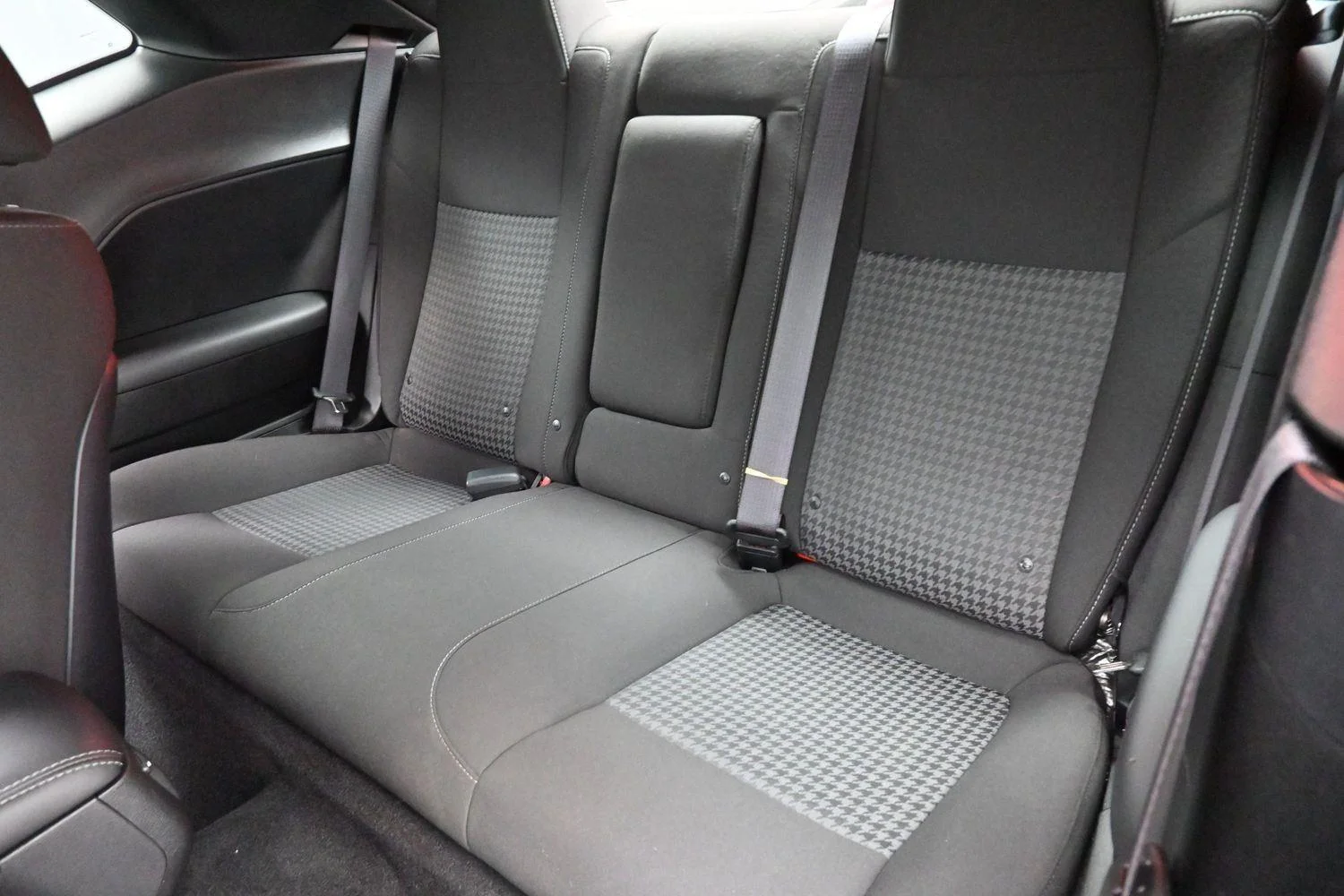 Used 2022 Go Mango Dodge R/T Scat Pack image 27