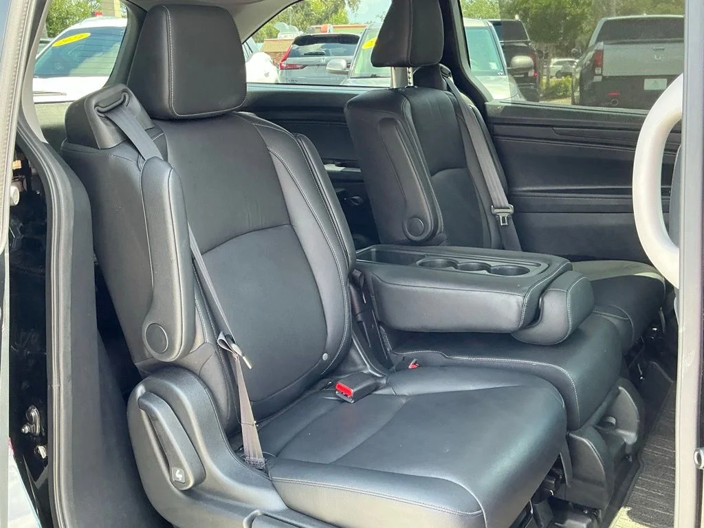 Used 2024  Honda EX-L image 21