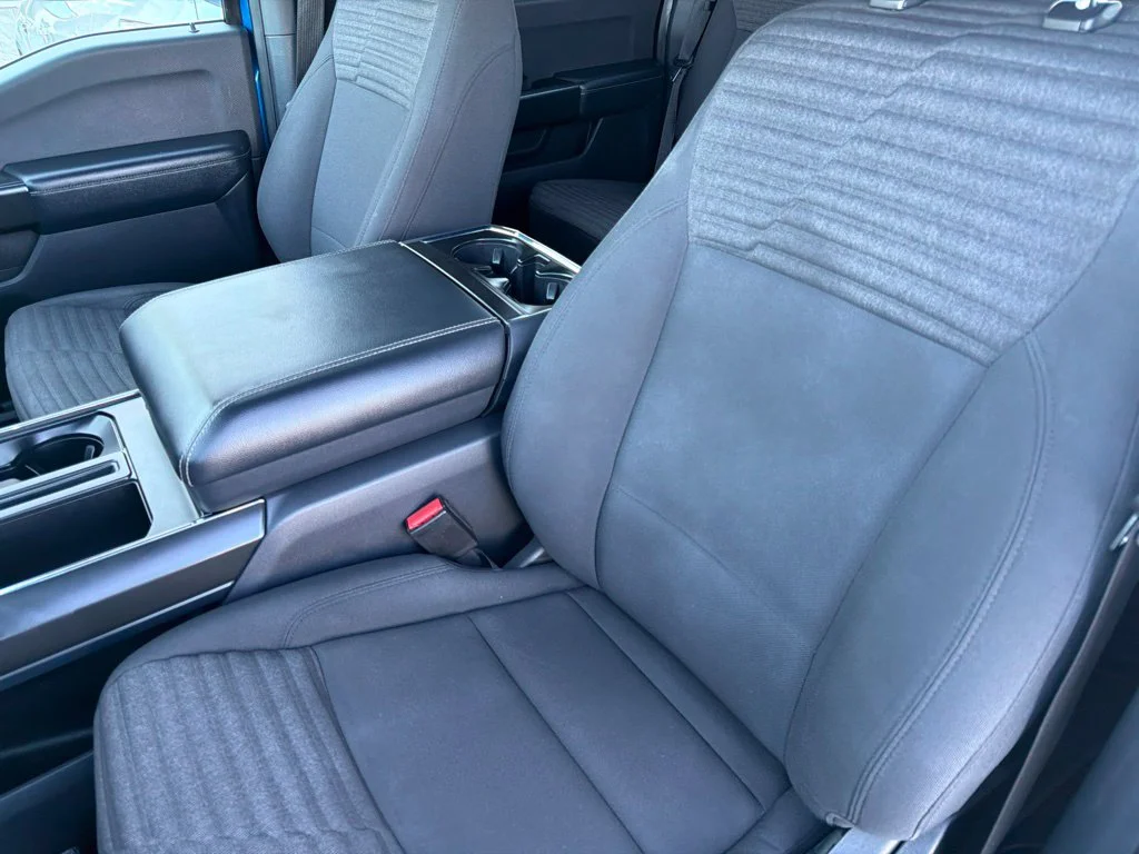 Used 2021 Velocity Blue Metallic Ford XL image 9