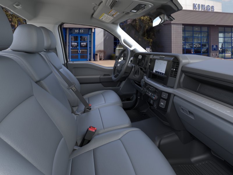 2025 Ford F-350 Super Duty Chassis Cab XL - Photo 11