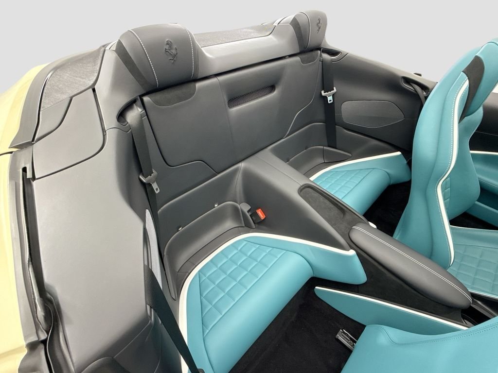 Used 2025  Ferrari Base image 29