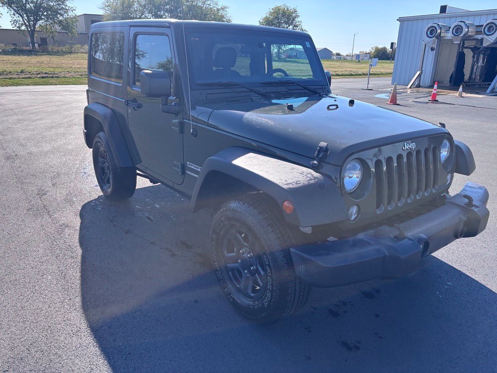 Used 2015 Tank Clearcoat Jeep Sport image 3