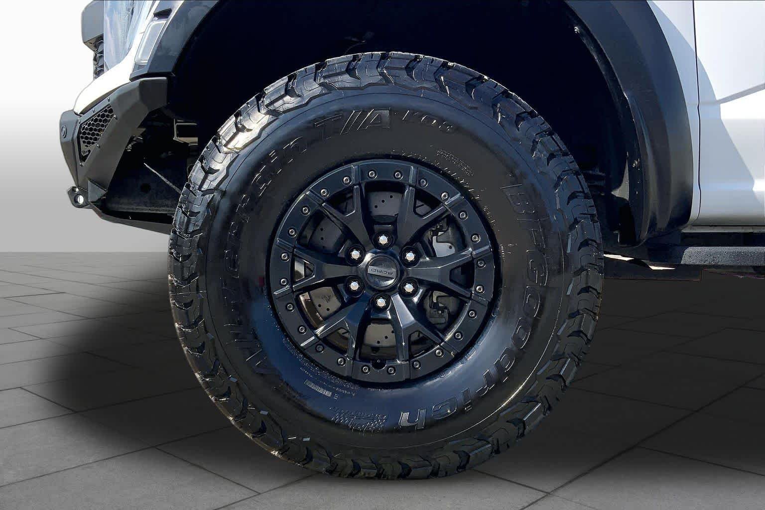 Used 2023 Oxford White Ford Raptor image 11