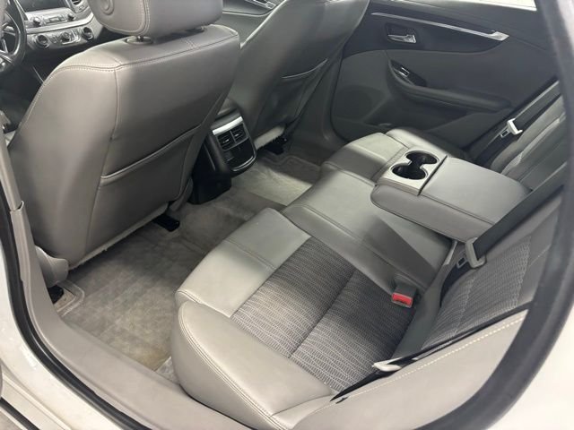 Used 2016 White Chevrolet LT image 8