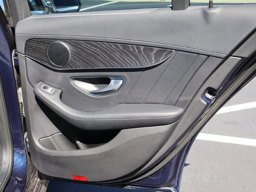 Used 2016  Mercedes-Benz C 300 image 39