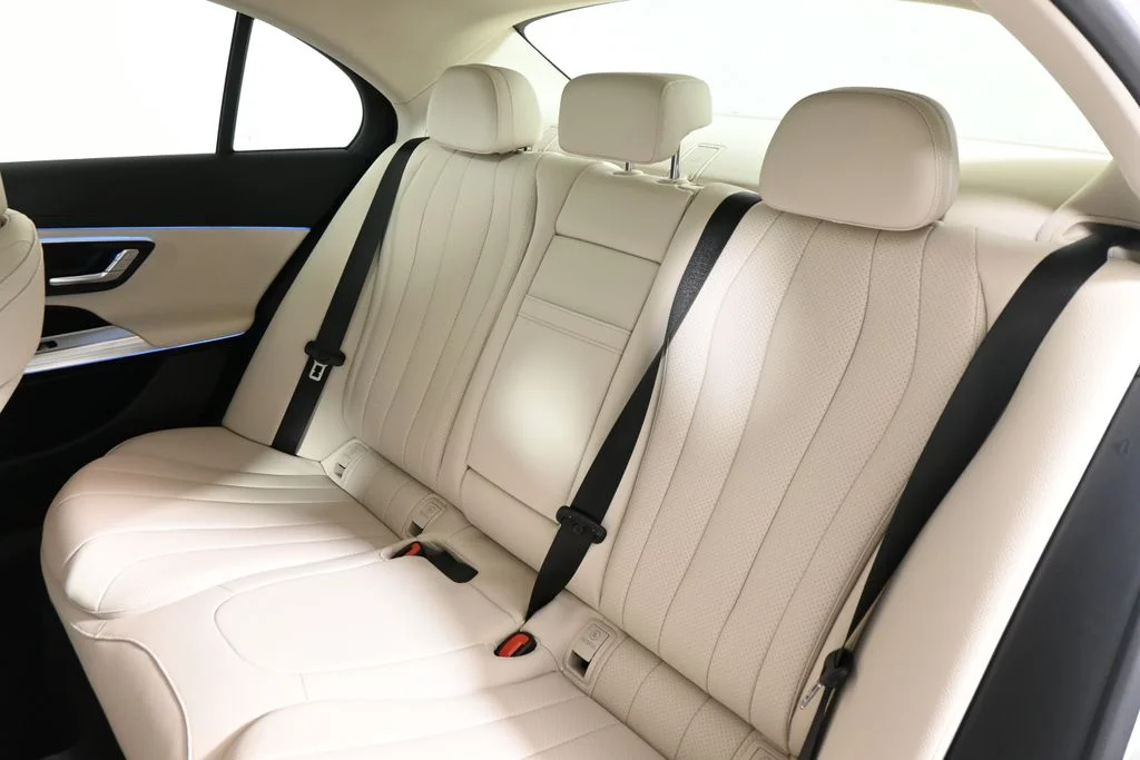 Used 2027 White Mercedes-Benz E 350 image 4