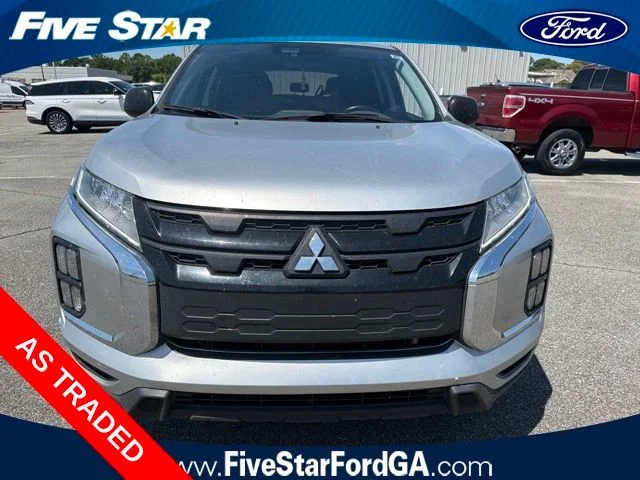 Used 2024 Gray Mitsubishi 2.0 LE image 4