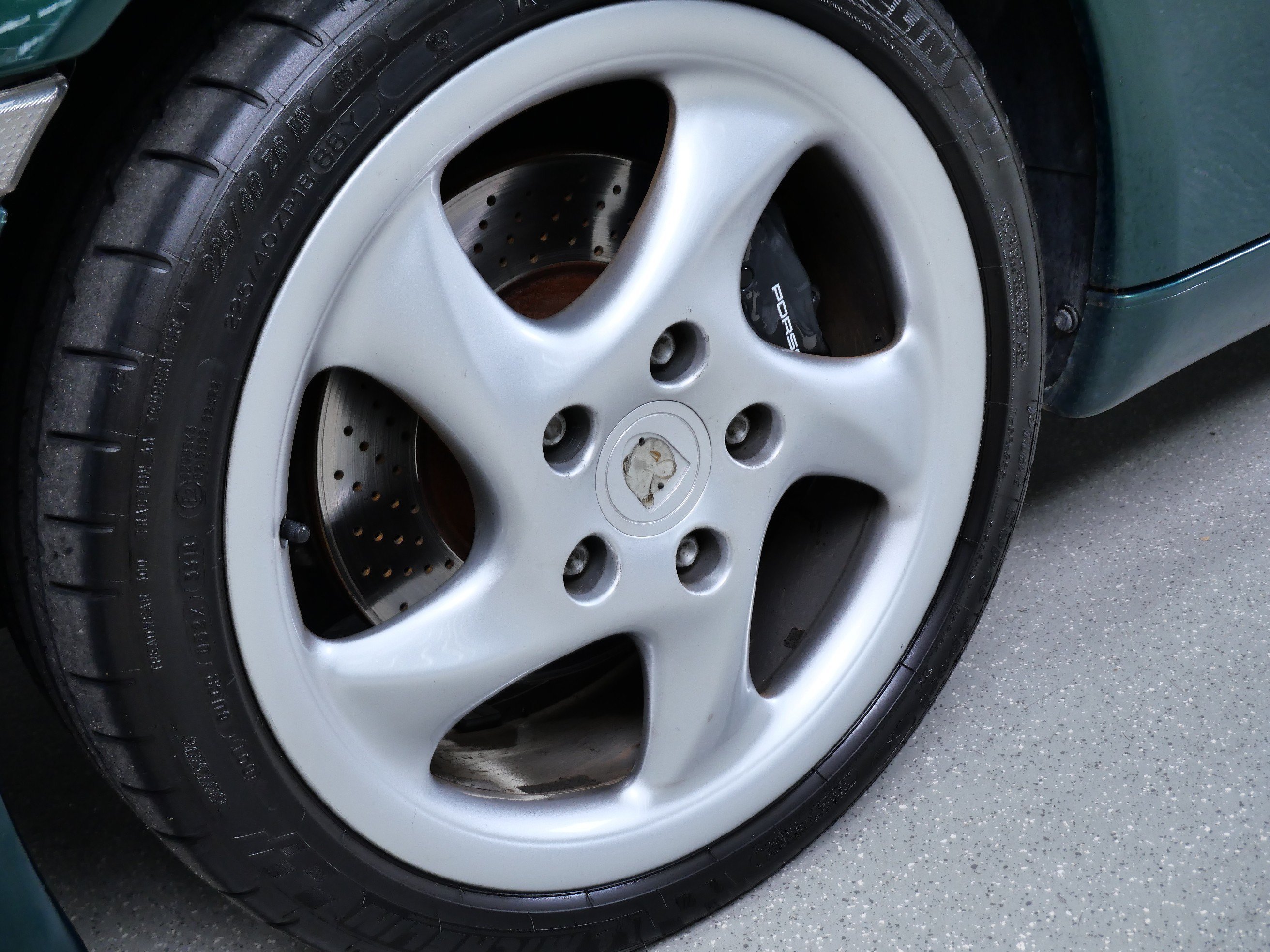 Used 2001 Forest Green Metallic Porsche  image 11
