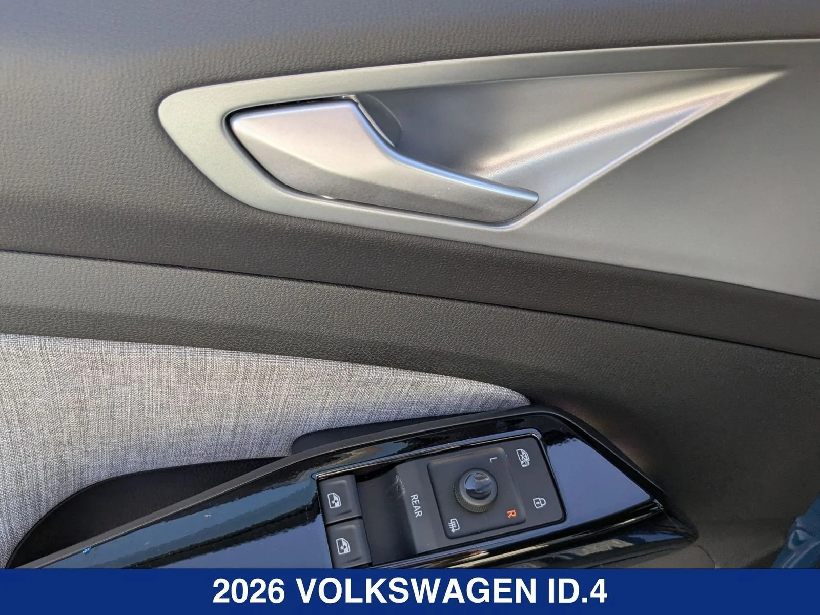 2026 Volkswagen ID.4 PRO | CarEdge | CarEdge