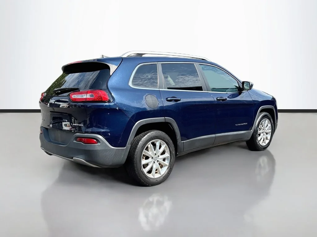 Used 2016 True Blue Jeep Limited image 7