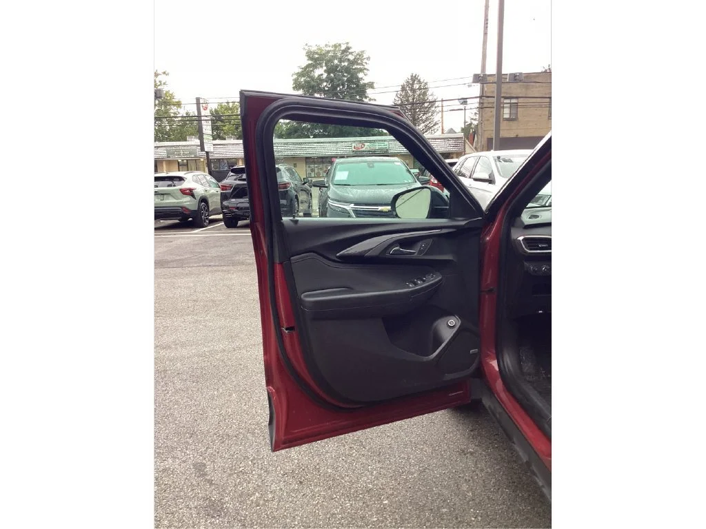 Used 2021 SCARLET RED METALLIC Chevrolet RS image 18