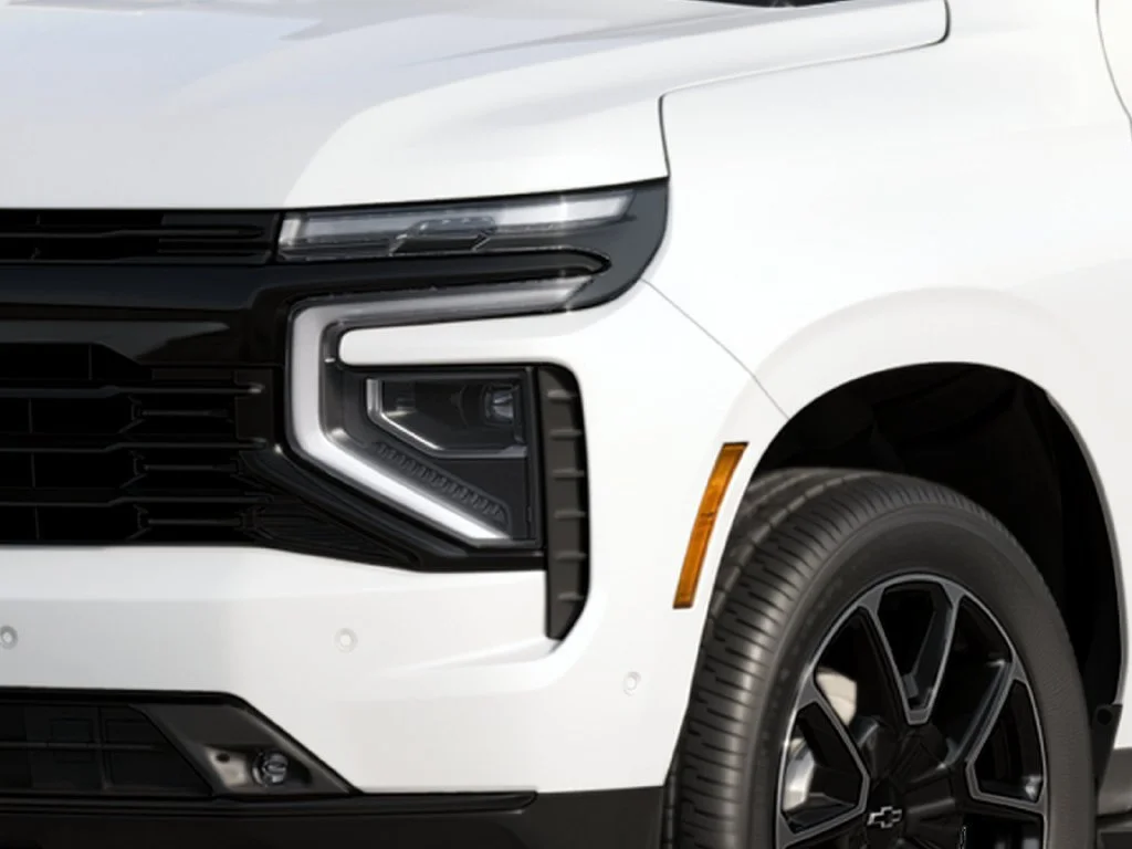 New 2027 Summit White Chevrolet RST image 5