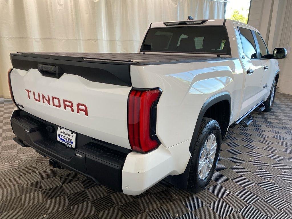 Used 2025 Ice Toyota SR5 image 13