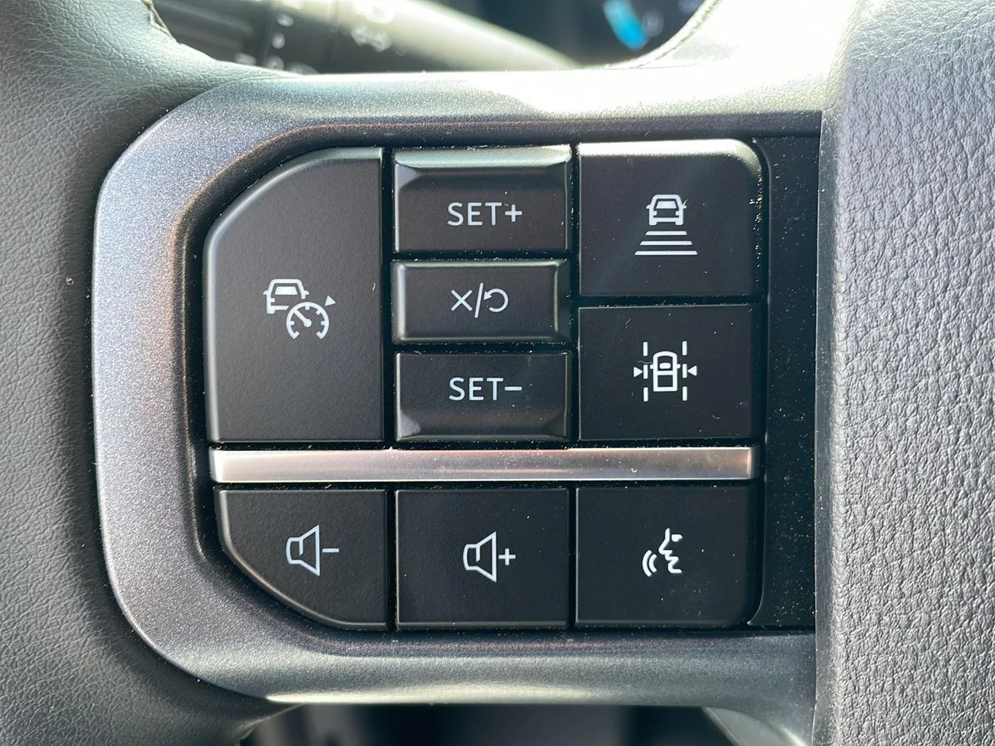 New 2026 Antimatter Blue Metallic Ford XLT image 11