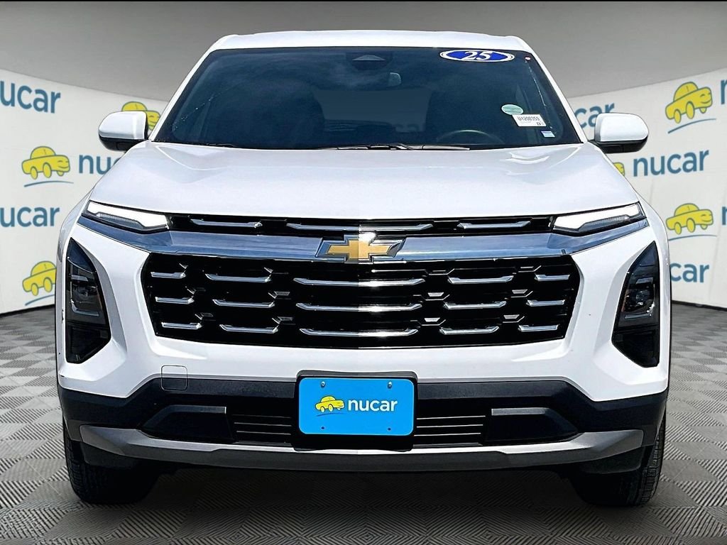 Used 2025 White Chevrolet LT image 2