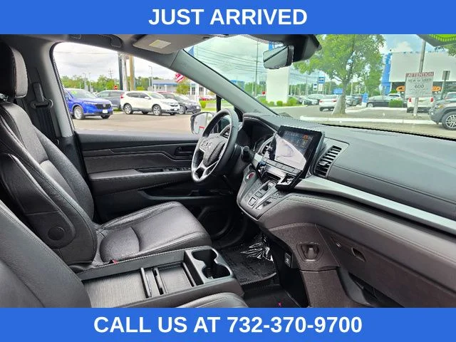 Certified Used 2022 Lunar Silver Metallic Honda EX-L image 11