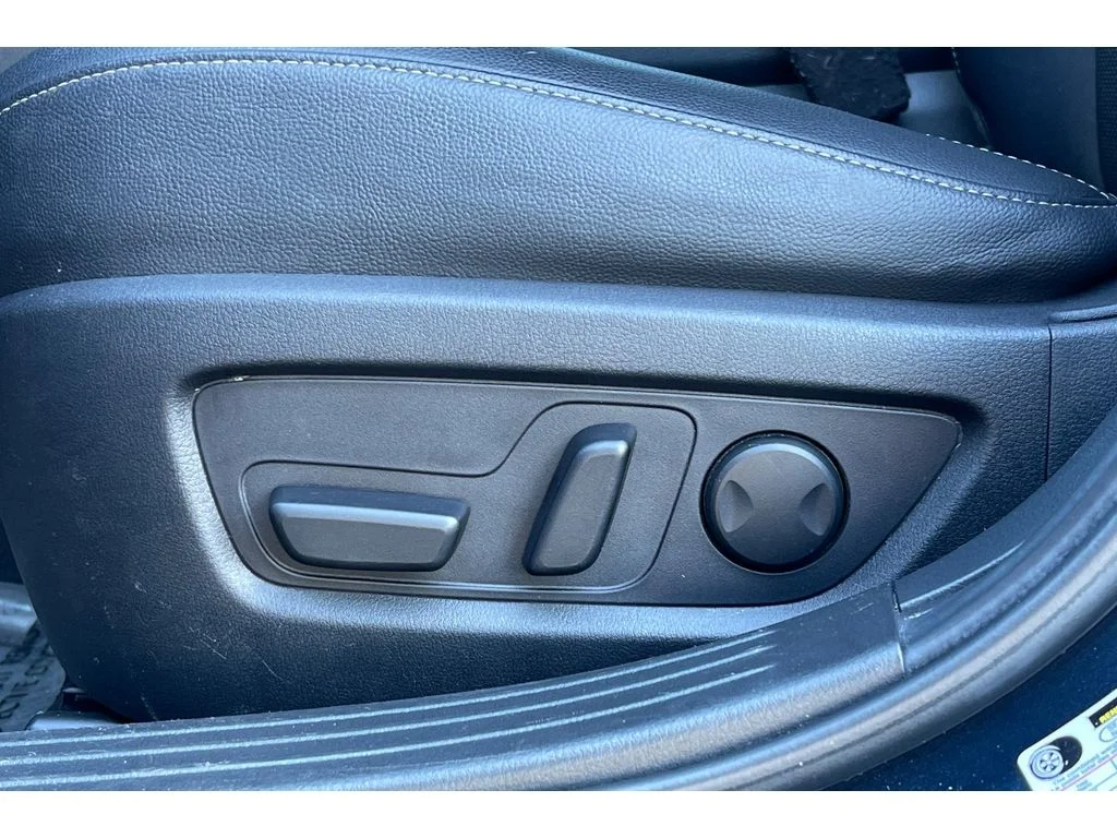 Used 2023 Ingot Blue Mica Mazda 2.5 S Preferred Plus Package image 14