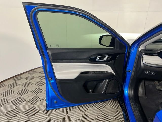 Certified Used 2022 Blue Jeep Limited image 12