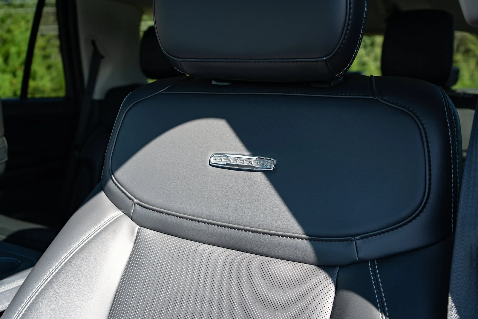 Used 2027 White Ford Platinum image 28