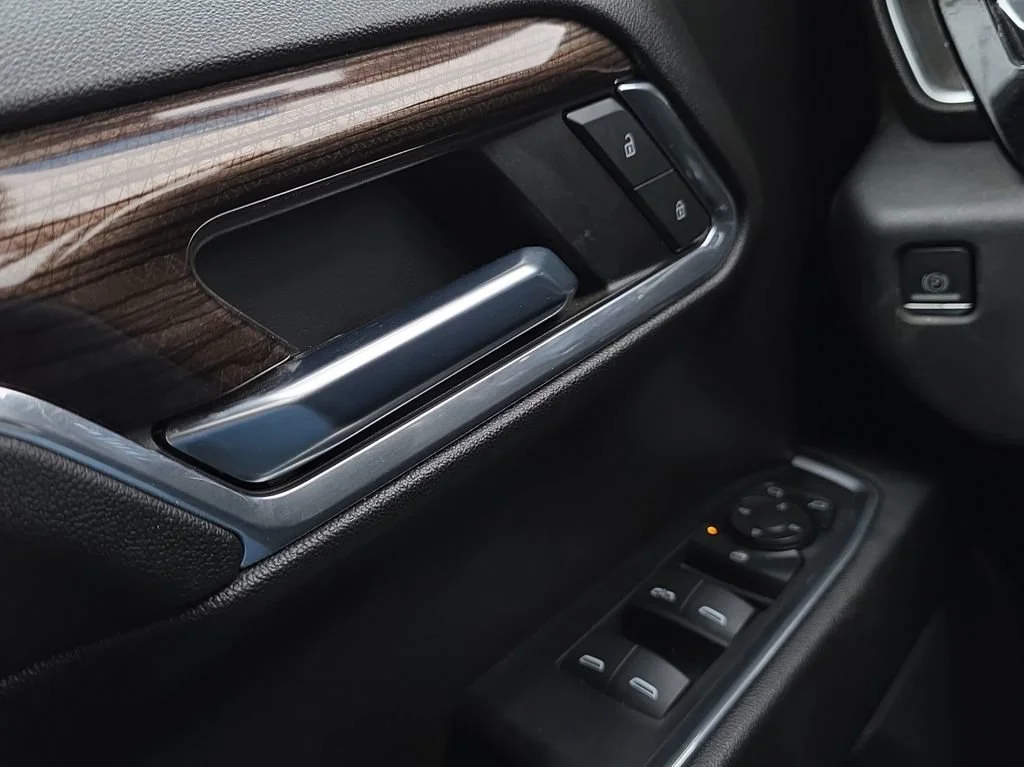 2023 Chevrolet Silverado 1500 LT - Photo 11