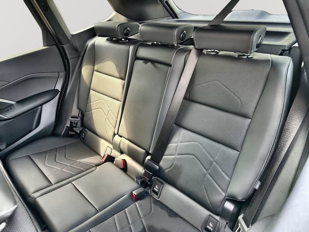 2025 BMW X1 28i - Photo 24