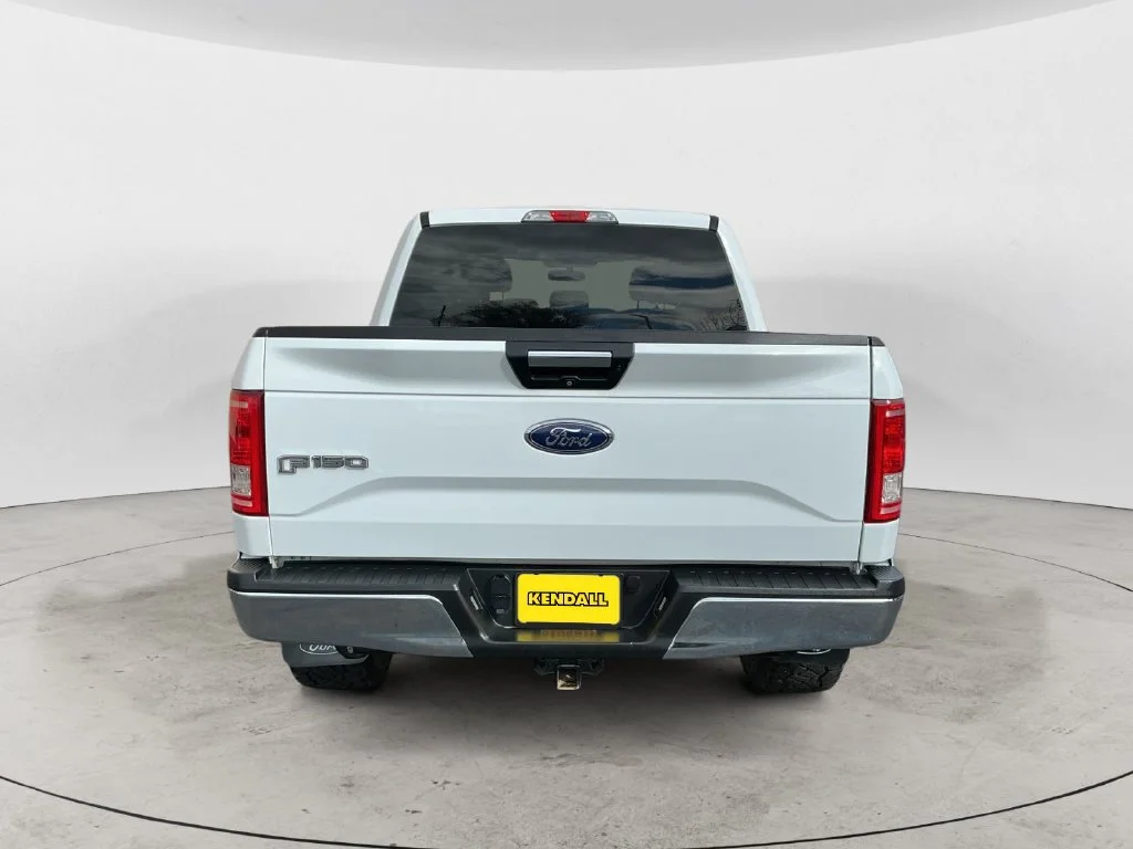 Used 2016 White Ford XLT image 10