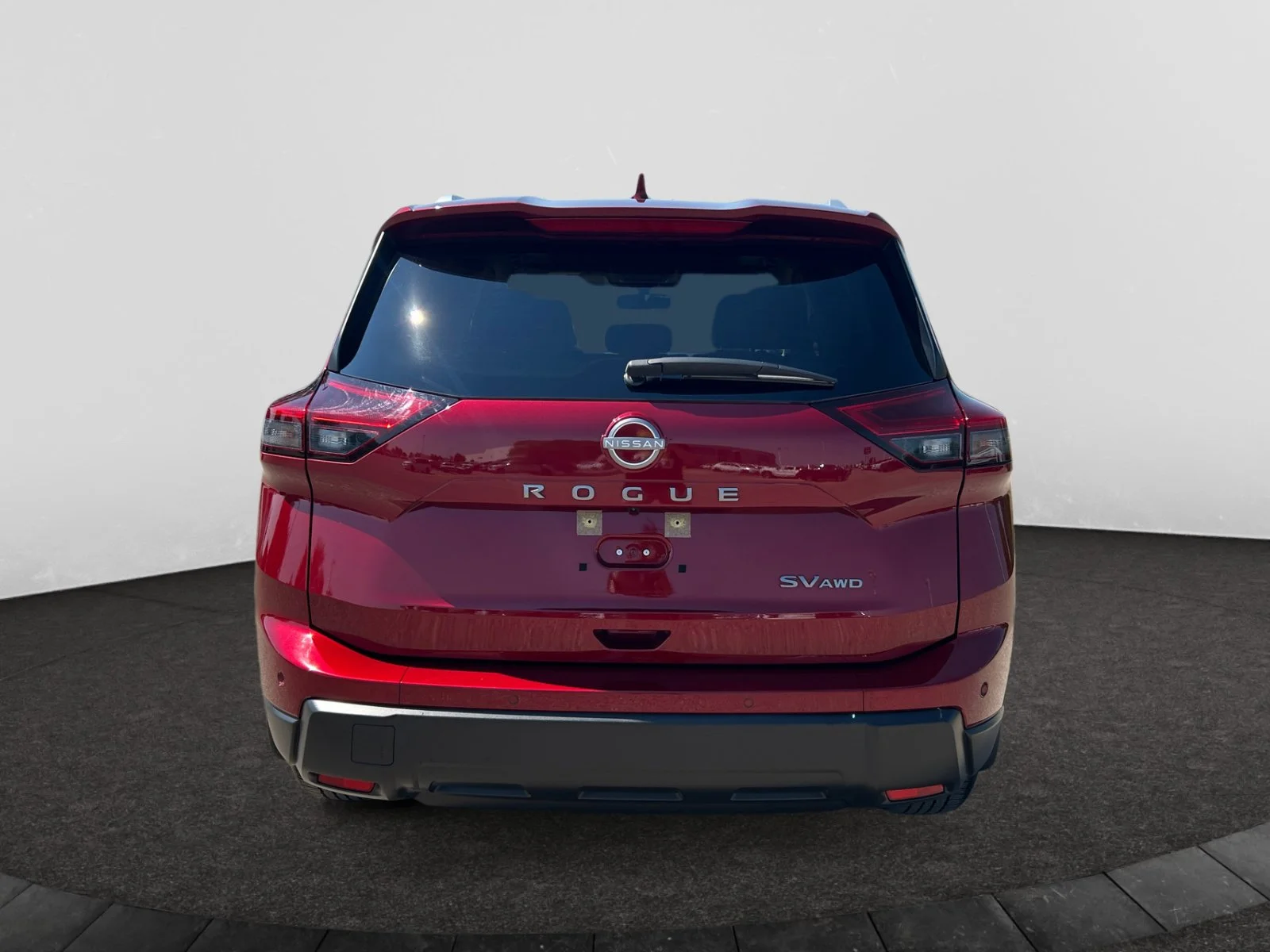 Used 2024 RED METALLIC Nissan SV Moonroof AWD image 4