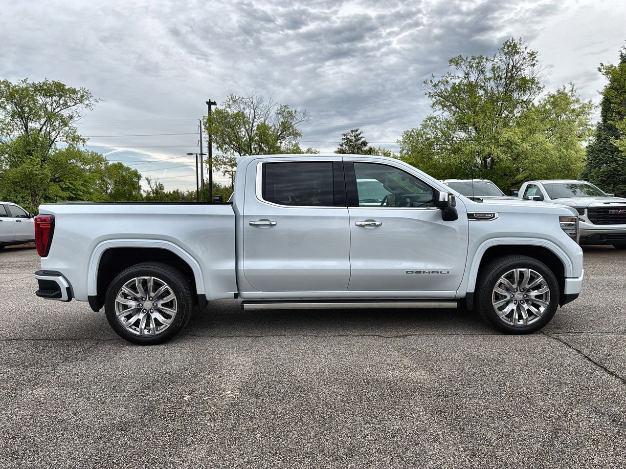 2026 GMC Sierra 1500 Denali - Photo 9