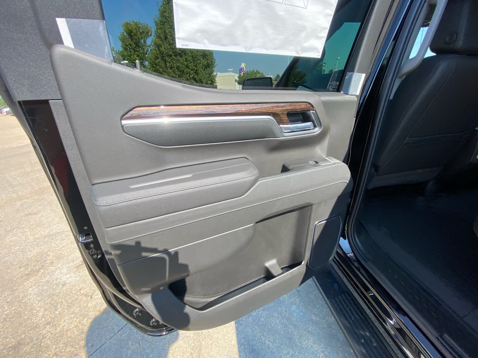 New 2026 Onyx Black GMC Elevation image 21