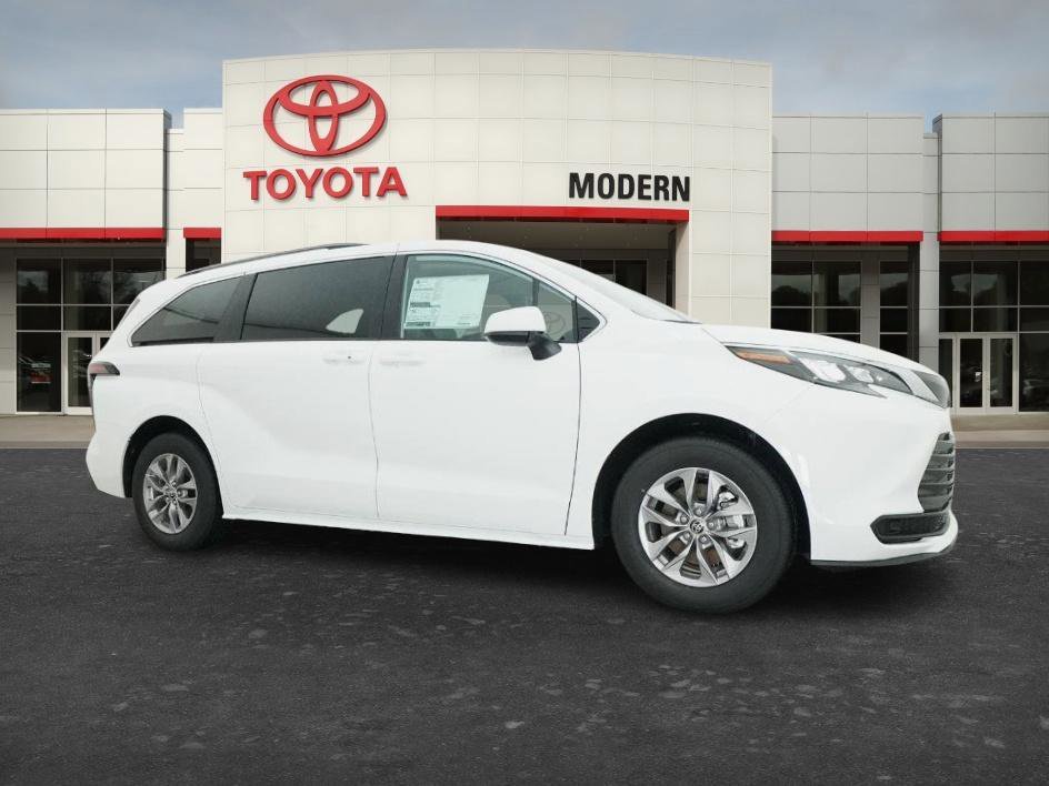 New 2026 Ice Cap Toyota LE image 14